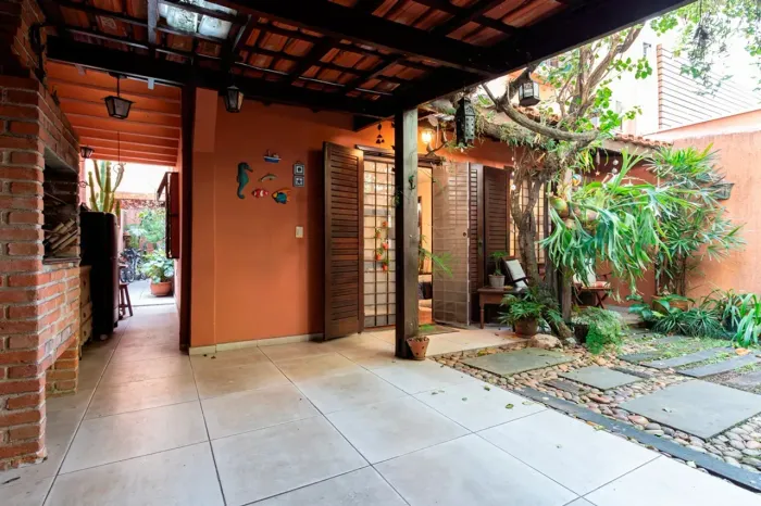 Casa à venda 4 quartos 2 suítes 1 vaga Vila Madalena