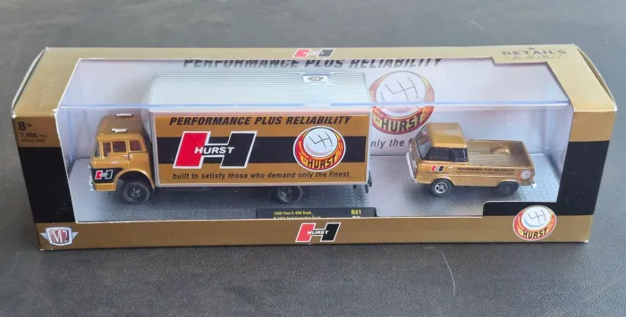 Miniatura Premium M2 Machines Conjunto Hurst Ford Caminhão e Van