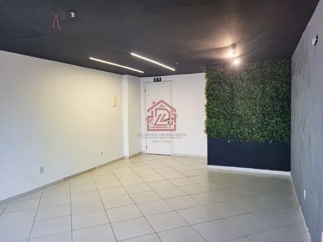 Sala Comercial para Alugar em Imbetiba, Macaé, 30m², 1 Banheiro