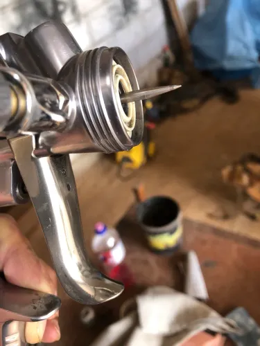Pistola de pintura automotiva. Maden Germania