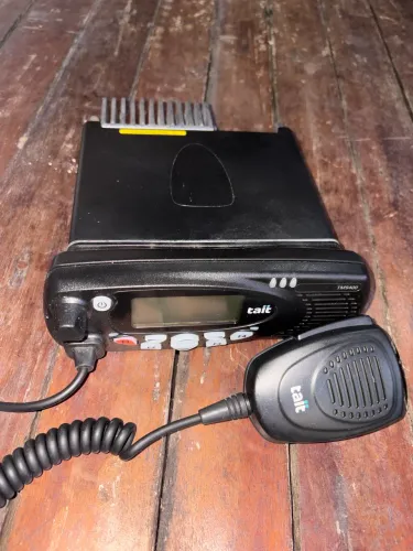 TAIT TM-9400 Rádio Móvel P25