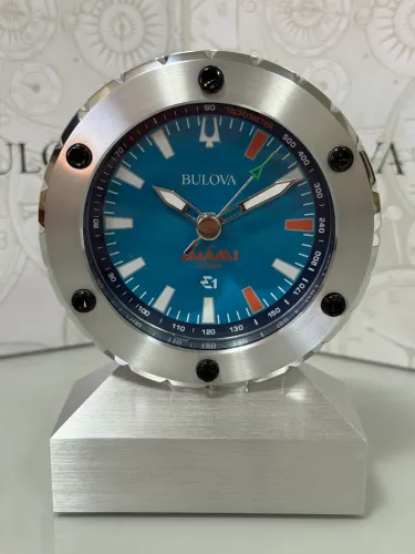 Relógio de mesa original Bulova novo