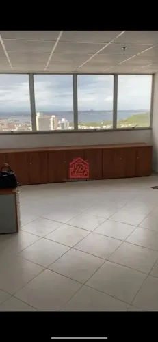 Sala Comercial à Venda em Imbetiba, Macaé, 29m², 1 Banheiro