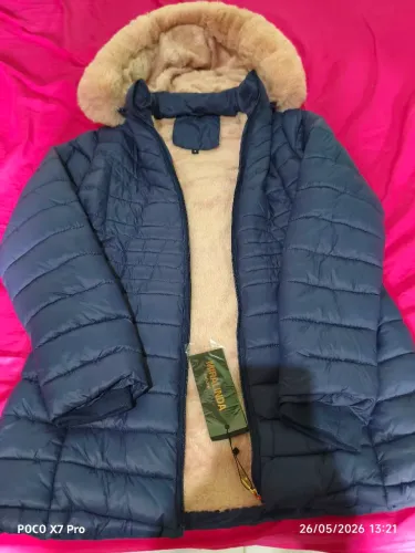 Vendo um casaco novo