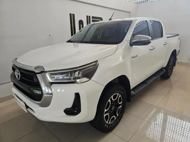 Toyota Hilux CD SR 4X4 2.8 TDI Diesel Aut. 2020