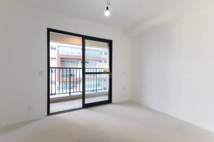 Studio 24m2 novo - 1 Quarto com Varanda - Brooklin