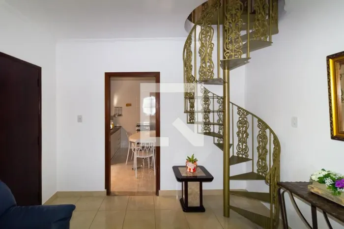 Casa à Venda - Vila Ema, 3 Quartos, 180 m2