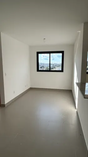 Alugo apartamento 2 quartos QNM 33