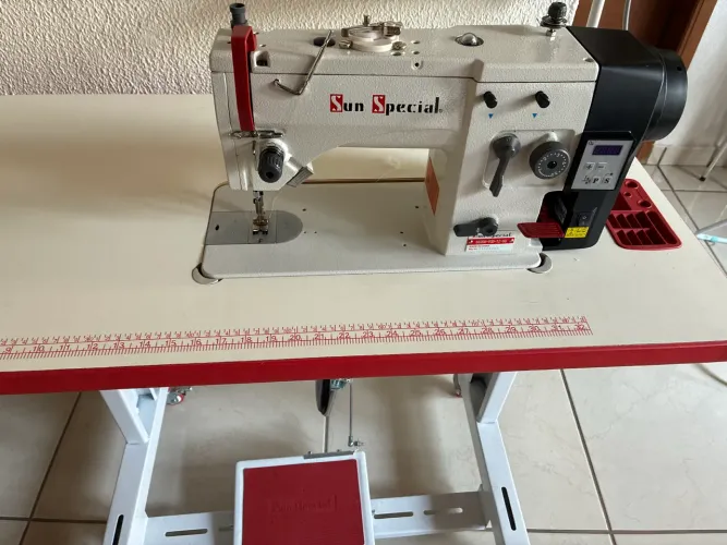Máquina industrial Zig Zag 