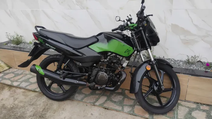 Mottu boa pra trabalhar como moto boy , moto frentista 8 conto só