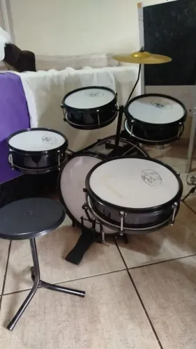 Bateria INFANTIL usada