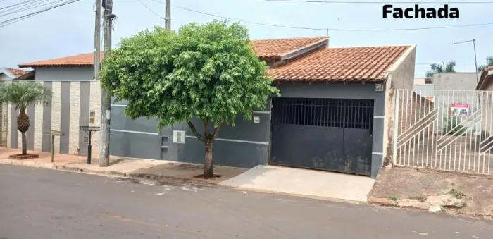 CASA EM REGINÓPOLIS 3 QUARTOS 1 SUITE