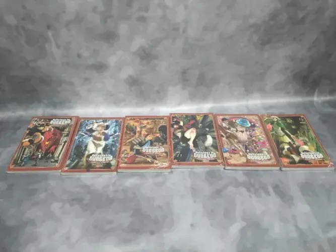 Mangás Delicious in Dungeon panini, volumes 4 ao 9, em sua maioria lacrados