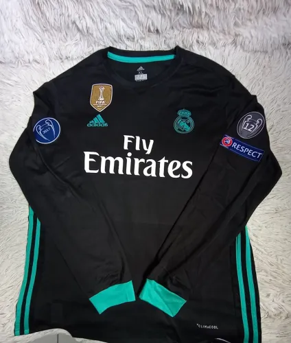 Camisa Retrô Real Madrid Manga longa Ronaldo 7