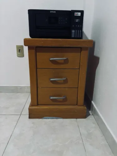 Criado Mudo (Mesa de cabeceira)