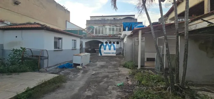 Imóvel comercial à 400mts de distância da futura Obra Max