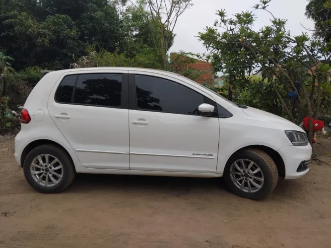 Volkswagen Fox Comfortline 1.6 Flex 8V 5P 2015