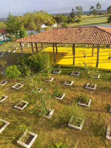 Propriedade com 1.3 hectares em Monte Alegre bastante estruturada