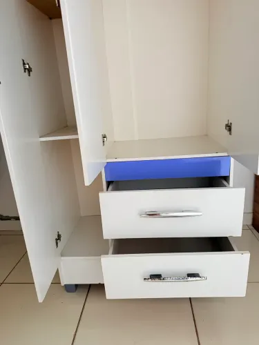 Guarda roupa infantil
