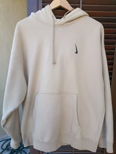 Nike - Billie Ellish