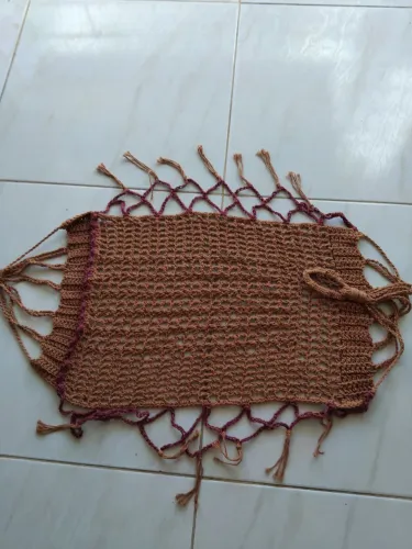 Roupas em croché croped, top, redes,$70,00 cada peça 