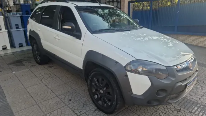 Fiat Palio Weekend Adventure Locker 1.8 Flex 2017