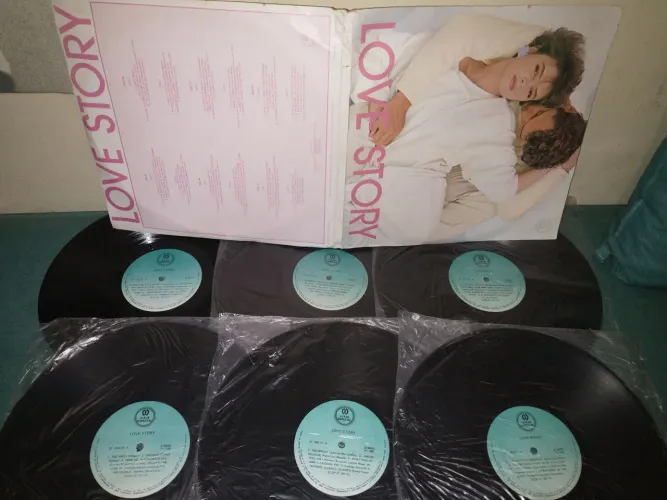 Love Story CID 6 LP 1986 Cole Porter John Lennon Paul McCartney