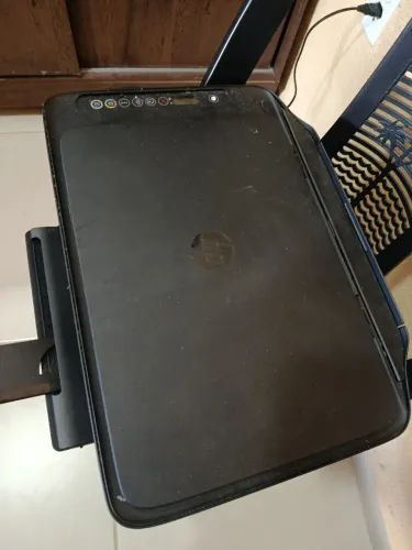 Multifuncional HP DeskJet Ink 2700