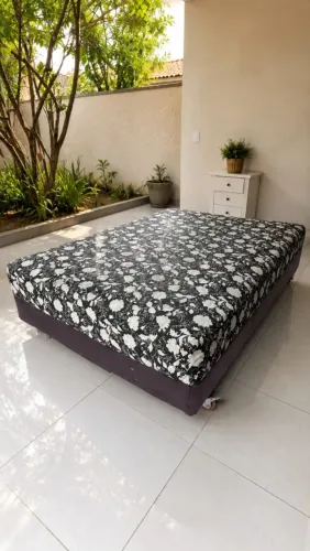 Vendo duas cama box 