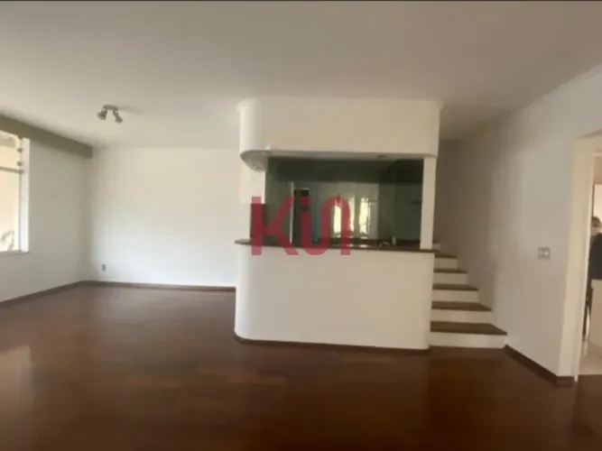 Casa para locação em Mirandópolis, São Paulo-SP: 3 quartos, 1 suíte, 3 banheiros, 2 vagas,