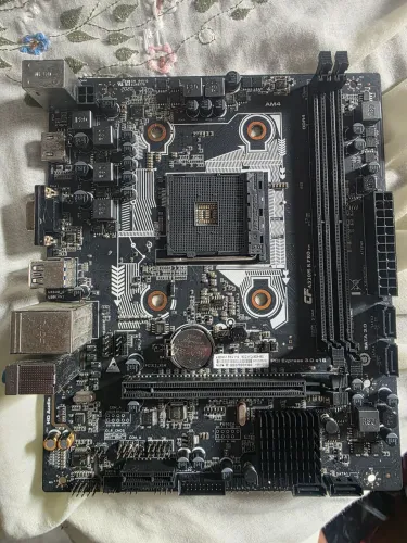 Placa mae a320m-k pro com defeito
