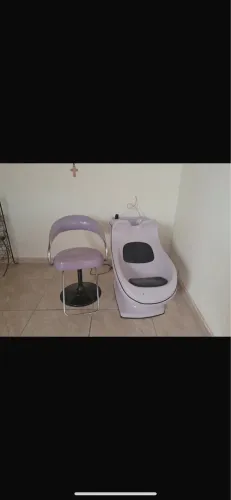Lavatório e cadeira de salão 