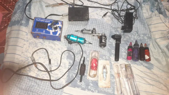 Vende se material pra tatuagem 