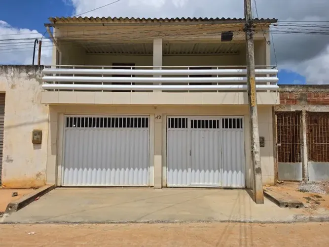 Excelente Casa em Feira Nova - PE de 3 Quartos e 2 Garagens