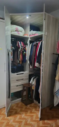 CLOSET SANTOS ANDIRA