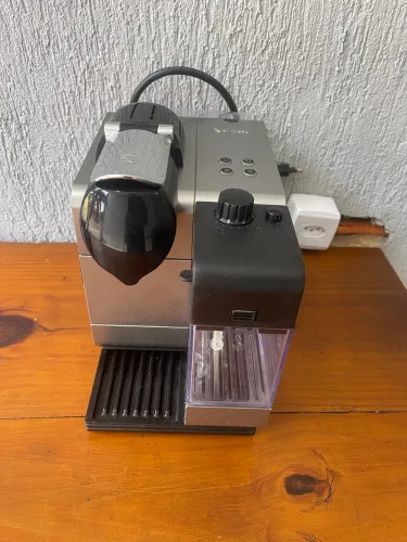 Cafeteira Lattissima 110V Black Nespresso