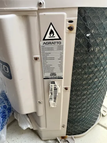Split Agratto LIV Top Inverter 9.000 BTUs Frio - 220V