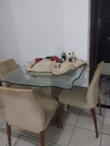 Mesa de jantar 3 cadeiras