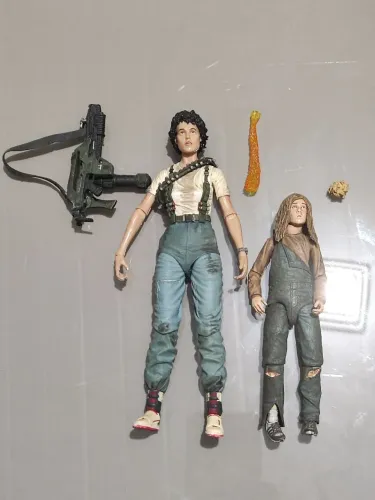 Ripley/Newt Aliens NECA TOYS 