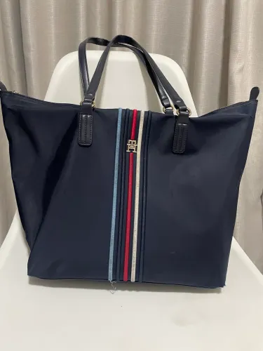 VENDO BOLSA TOMMY ORIGINAL