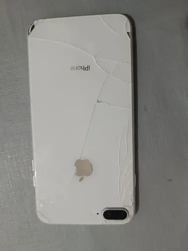 Celular iPhone 8 plus 