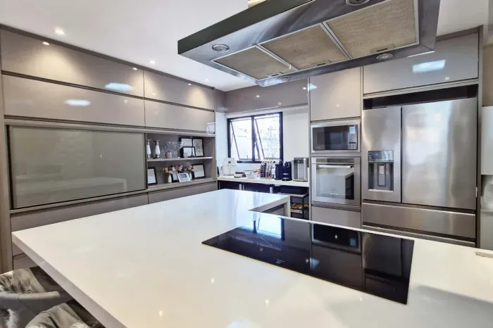 Apartamento para venda em Água Fria com 3 quartos, sendo 1 suíte, 147m²