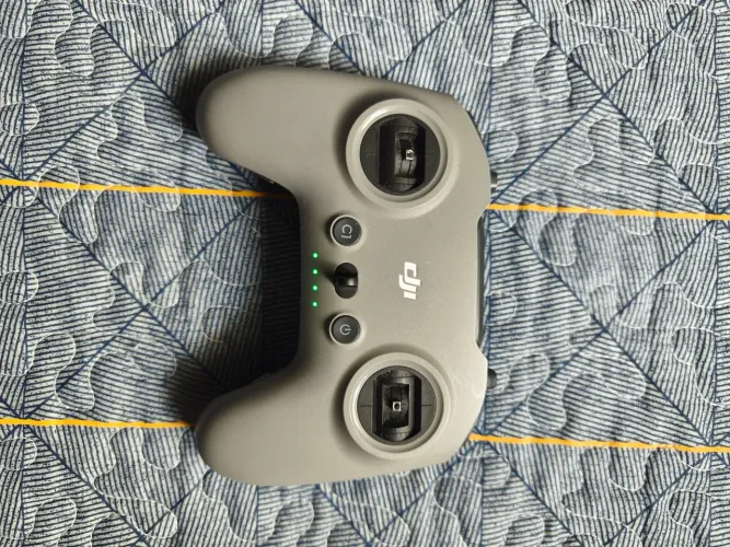 DJI FPV Remote Controller 3 - p/ Avata 2 e O4