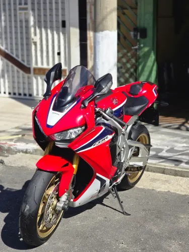 Honda CBR FIREBLADE 1000RR