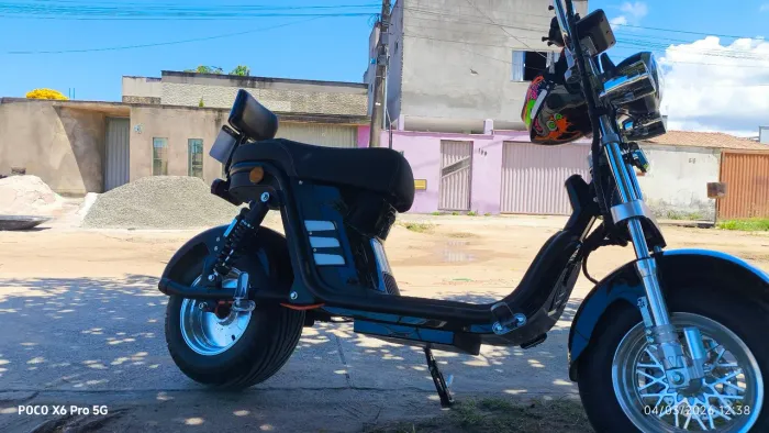 Scooter Elétrica YHW