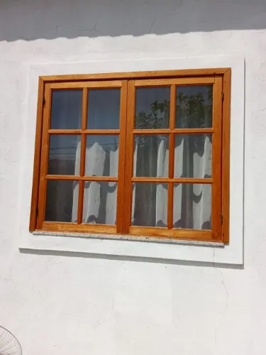 JANELA DE ABRIR EM MADEIRA 1,40 X 1,20 de altura