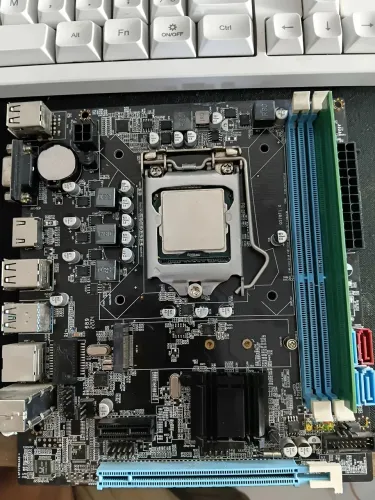 Vendo placa mae+processador+memoria