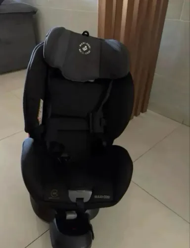 CADEIRINHA DE BEBÊ MAXI-COSI (bebê conforto)