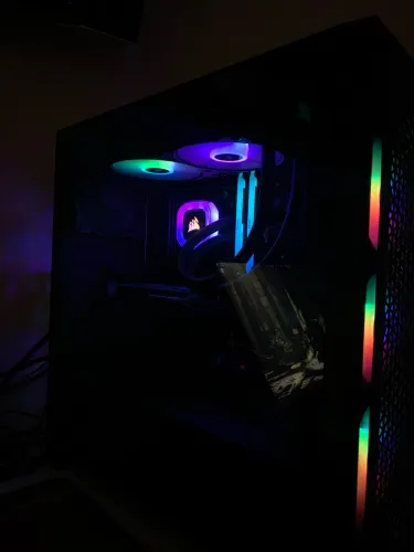 PC Gamer ? Ryzen 7 + RTX 5060 Ti 8GB | 32GB RAM | Completo