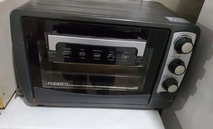 Forno elétrico. 